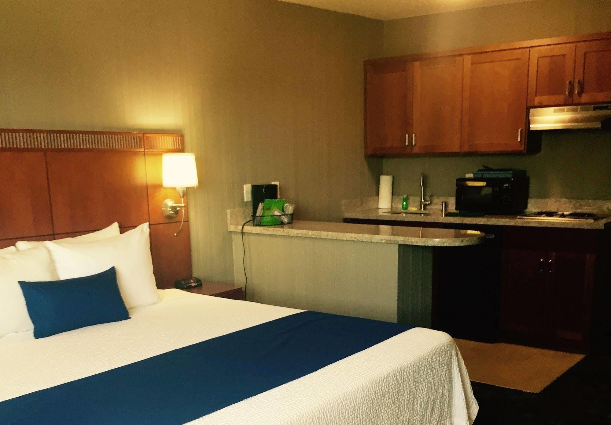 Country Inn & Suites By Radisson, Delta Park North Portland Esterno foto